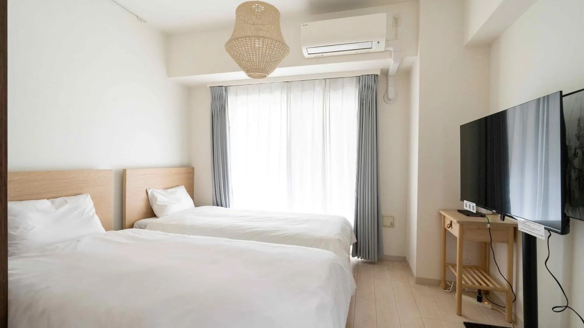 Tokyo Sunshine Tower Apartment